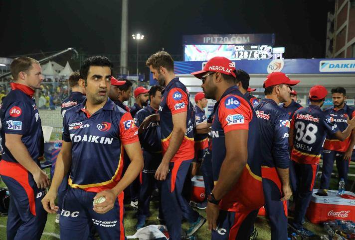 पूर्व कप्तान ने कहा, 'इन दोनों दिग्गज खिलाड़ियों को आगे खुद को साबित करना होगा, मैं ये नहीं कहता कि ये दोनों अच्छे खिलाड़ी नहीं है लेकिन बेहतरीन प्रदर्शन के दम पर ही ये दोनों वापसी कर सकते हैं और उन लोगों को आइना दिखाना होगा जिन्होंने इन्हें बाहर का रास्ता दिखाया.'