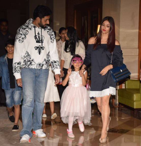 अब इस तस्वीर के आने के बाद से लोग ऐश्वर्या राय बच्चन और उनकी बेटी आराध्या को एक दूसरे कंपेयर करने में जुट गए हैं. (तस्वीर: इंस्टाग्राम)