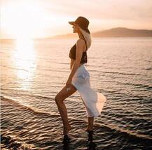 अपनी तस्वीरों से लोगों को करती है मदहोश, लेकिन खुद रहती है डिप्रेशन में