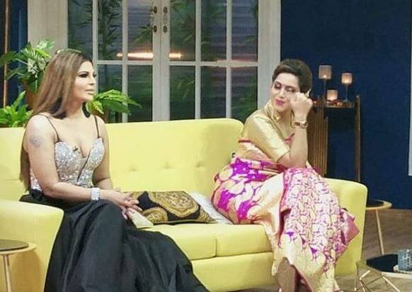 अर्शी खान ने हाल ही में कपिल शर्मा के साथ काम करने की इच्छा भी जाहिर की थी. अर्शी ने कहा, ''कपिल के साथ काम कौन नहीं करना चाहेगा. उसे पूरा देश जानता है. 