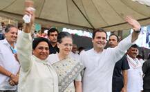 शपथग्रहण कुमारस्वामी का लेकिन इन तस्वीरों पर लोगों की टिकी थीं नजरें