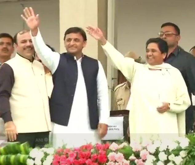 अखिलेश-माया की इस मुलाकात का क्या होगा असर, जानें कैसा रहा गठबंधन का सफर What will be the impact of this meeting of Akhilesh and Mayawati अखिलेश-माया की इस मुलाकात का क्या होगा असर, जानें कैसा रहा गठबंधन का सफर