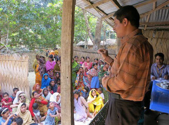 निपाह वायरस यदि ब्रेन में चला जाए तो मरीज कोमा तक में जा सकता है. इसीलिए सावधानी ही आपको इस बीमारी से बचा सकती है. फोटोः गूगल फ्री इमेज 