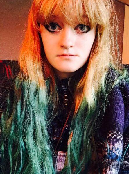 लिंकन यूनिवर्सिटी में मीडिया प्रोडक्शन की पढ़ाई कर रही लुना अब सामान्य जीने की कोशिश कर रही है. फोटोः फेसबुक