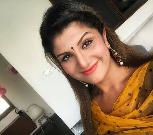 हाल ही में रंभा ने सोशल मीडिया पर अपनी एक तस्वीर पोस्ट करते हुए फैंस के साथ तीसरी बार मां बनने की खुशी साझा की है. (Photo: rambhaindran)