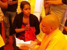 \'सीएम अंकल प्लीज मदद कीजिए, खुलेआम घूम रहे हैं हमारी मां के कातिल\'