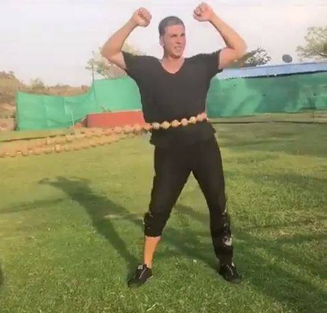 अक्षय कुमार ने #FitIndia टैग को काफी पॉपुलर भी कर दिया है.फोटोः इंस्टाग्राम