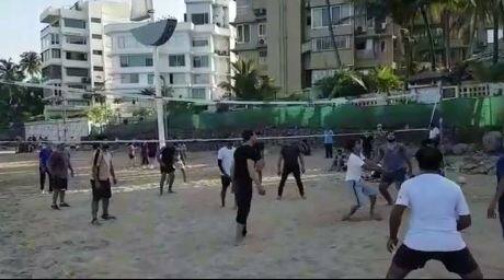 आपको बता दें, अक्षय कुमार बॉलीवुड में फिट सेलेब्स में से एक हैं जो अपनी फिटनेस के साथ बिल्कुल समझौता नहीं करते. फोटोः इंस्टाग्राम