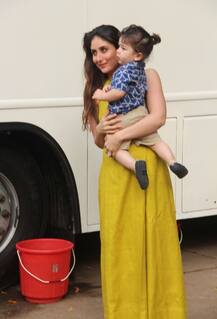 In Pics: तैमूर को आई मम्मी करीना की याद, पहुंच गए स्टूडियो