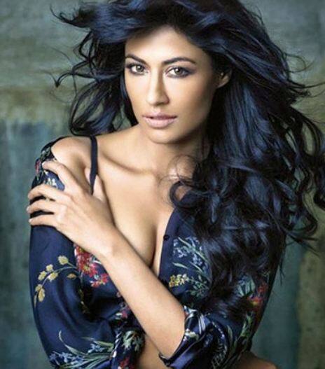 चित्रांगदा सिंह बॉलीवुड की कई फिल्मों में आइटम नंबर्स कर चुकी हैं. काफीराना में आइटम नंबर करने के लिए चित्रांगदा ने 60 लाख रूपए लिए थे. फोटोः इंस्टाग्राम