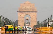 दिल्ली में आज गर्मी से परेशान रहे लोग, कल बारिश की संभावना