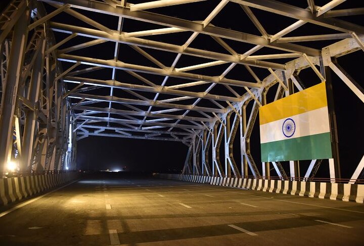 PM Narendra Modi to inaugurate Delhi Meerut NH 24 Expressway and Eastern Peripheral Expressway 4 साल के जश्न के बीच PM मोदी आज देंगे बड़ा तोहफा, 14 लेन वाले एक्‍सप्रेसवे का करेंगे उद्घाटन