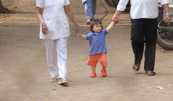 कुछ वक्त पहले तस्वीरें आई थी जब मम्मी को मिस करते तैमूर प्रमोशन के दौरान ही करीना से मिलने पहुंच गए थे. (Photos: Manav Manglani)