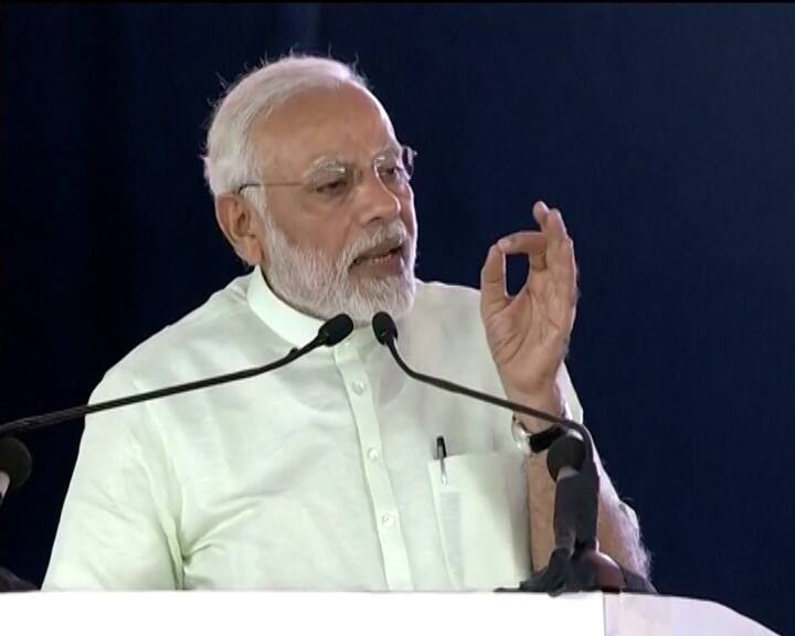 PM modi statement on ganga river in uttar pradesh baghpat गंगा में चलने लगे हैं जहाज, समंदर तक पहुंच पाएगा व्यापारी का माल: मोदी