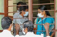 निपाह पीड़ितों का अंतिम संस्कार: अपने हुए पराये तो डॉक्टर ने पेश की इंसानियत की मिसाल