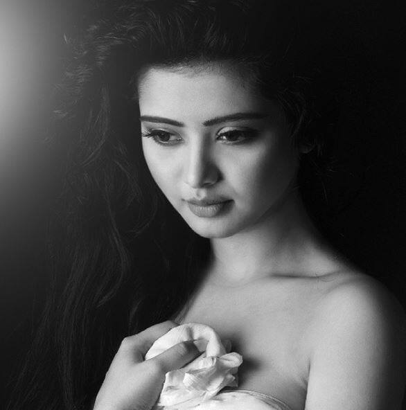 तस्वीर में इना बेहद हॉट दिख रही हैं. (तस्वीर: इंस्टाग्राम)