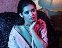 कुछ इस तरह अपना 22 वां बर्थ-डे मना रही हैं ये बंगाली एक्ट्रेस