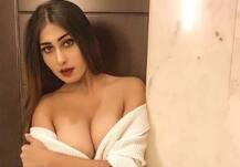 एक बार फिर टीवी एक्ट्रेस रूमा शर्मा ने अपनी हॉटनेस से ढाया कहर