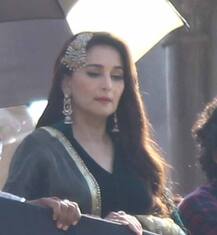 \'कलंक\' में माधुरी दीक्षित का Look हुआ रिवील, देखें On Loation शूटिंग की तस्वीरें