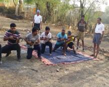 \'देश के भीतर दुश्मनों से मुकाबले\' के लिए युवकों को गोली चलाना सीखा रहा बजरंग दल