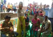 मेरठ: नीदरलैंड की महारानी ने किया स्पोर्ट्स फैक्ट्री का दौरा, जीता सबका दिल