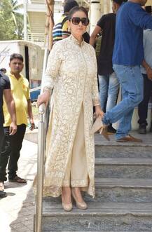 काफी समय बाद \'संजू\' के ट्रेलर लॉन्च पर दिखीं मनीषा कोईराला, नरगिस के किरदार में आएंगी नज़र