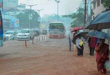 भारी बारिश से कर्नाटक के मैंगलुरु शहर में बने बाढ़ जैसे हालात, देखें तस्वीरें