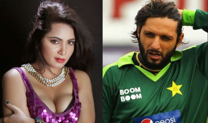 Bigg Boss 11's Arshi Khan calls her tweet regarding Pakistan cricketer Shahid Afridi a 