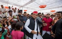 सुप्रीम आदेश के बाद सरकारी आवास खाली कर रहे हैं मुलायम-अखिलेश