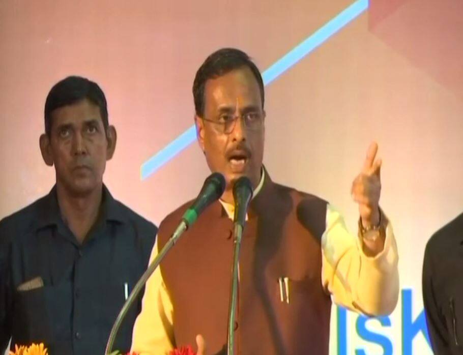 deputy CM dinesh sharma controversial statement on goddess sita यूपी के डिप्टी सीएम का दिव्य ज्ञान, 'टेस्ट ट्यूब से हुआ था सीताजी का जन्म'