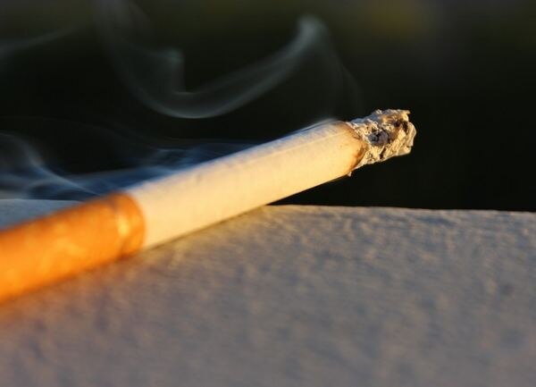 World No Tobacco Day 2021 May 31 experts have warned the world health emergency World No Tobacco Day 2021 : করোনা পরিস্থিতিতে কতটা ক্ষতিকারক ধূমপান ? World No Tobacco Day-র আগে কী বলছেন চিকিৎসকরা ?