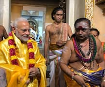 सिंगापुर में पीएम मोदी ने मरियम्मन और बौद्ध मंदिर में की पूजा, मस्जिद भी गए