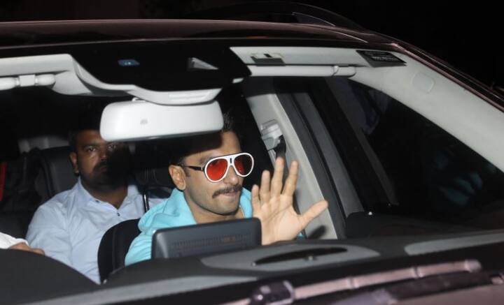 रणवीर के इस लुक की बात करें तो ये लुक उनकी आने वाली फिल्म 'सिंबा' का है. (तस्वीर: मानव मंगलानी)