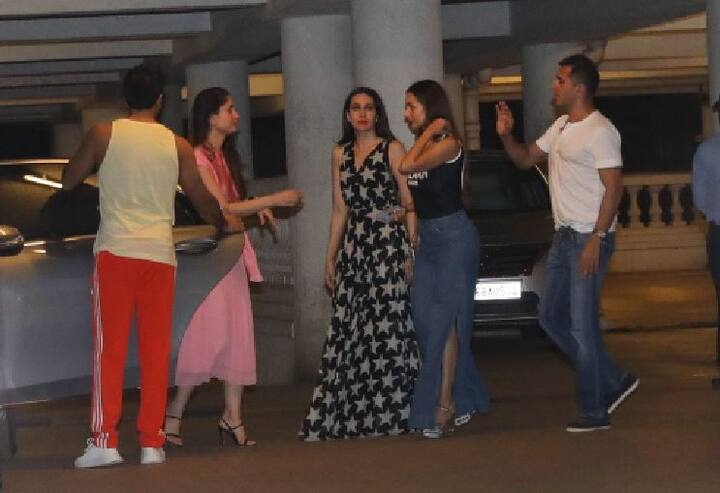 अभिनेत्री करीना कपूर खान अक्सर ही अपनी बहन करिश्मा और दोस्तो के साथ पार्टी करती नजर आती हैं. लेकिन इस बार वो फिल्म मेकर रितेश सिधवानी के घर हुई पार्टी में इन सभी के साथ नजर आईं. ऐसे में रणवीर सिंह इन गर्ल्स के गैंग में और मसाला लगाते नजए आए. आगे की स्लाइड्स में देखिए कुछ खास तस्वीरें. (तस्वीर: मानव मंगलानी)