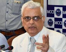 बैलेट पेपर से चुनाव की मांग पर EC का No, रावत बोले- पार्टियां हार छुपाने के लिए EVM पर उठाती हैं सवाल