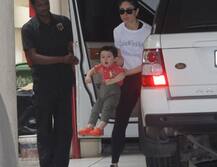 WEEKEND पर मम्मी करीना के साथ टाइम स्पेंड करते दिखे तैमूर, देखें PHOTOS