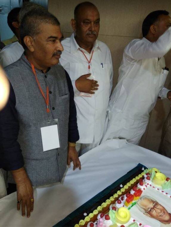 BLOG: जीते जी क्यों भुला दिए गए जॉर्ज साहेब?