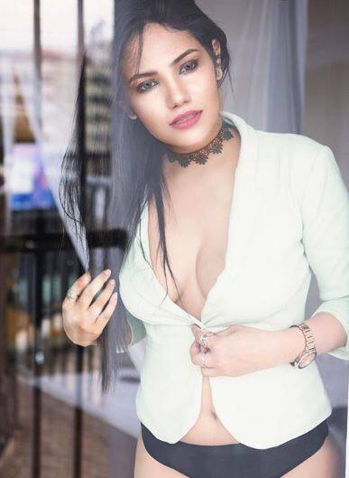  रिया ने बैंगलूर, कोच्चि, चेन्नई और गोवा में भी मॉडलिंग की है. (तस्वीर: इंस्टाग्राम)