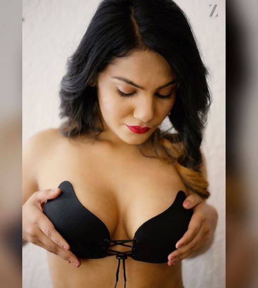   मॉडल रिया पालेकर ने इंस्टाग्राम अकाउंट पर हॉट तस्वीर शेयर की है. तस्वीर में वो बिकिनी में फोटो खिंचावती दिख रहीं हैं. (तस्वीर: इंस्टाग्राम)