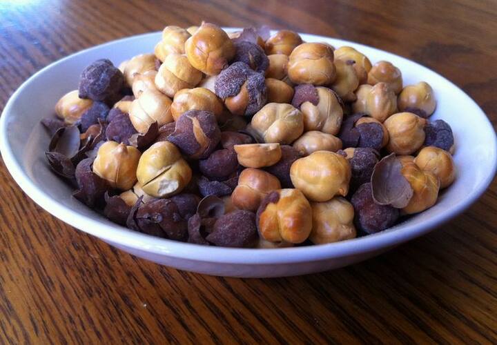 वाशिंगटन डीसी में क्लीनिकल रिसर्च एट द फिजिशियन कमेटी फॉर रेस्पांसिबल मेडिसिन के निदेशक हाना कहलेवा का इस संबंध में कहना है कि पहले के शोधों में पाया गया है कि पौधों पर आधारित डायट से दिल के स्वास्थ्य में सुधार होता है. फोटोः गूगल फ्री इमेज 