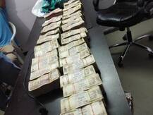 गाजियाबाद: एक करोड़ के पुराने नोटों के साथ 10 लोग गिरफ्तार, ले जा रहे थे नेपाल