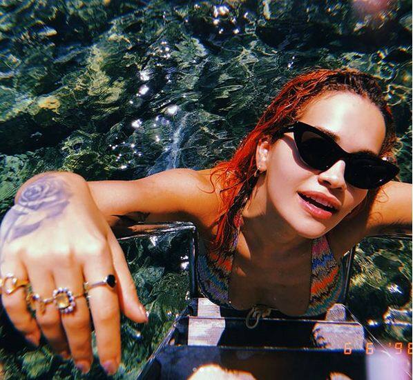 रीता ओरा ने इससे पहले भी कई हॉट तस्वीरें सेाशल मीडिया पर पोस्ट की थी. फोटोः इंस्टाग्राम