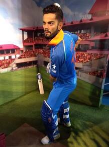 दिल्ली के मैडम तुसाद म्यूजियम में कुछ इस अंदाज में नजर आ रहा है कोहली का विराट वैक्स स्टैचू