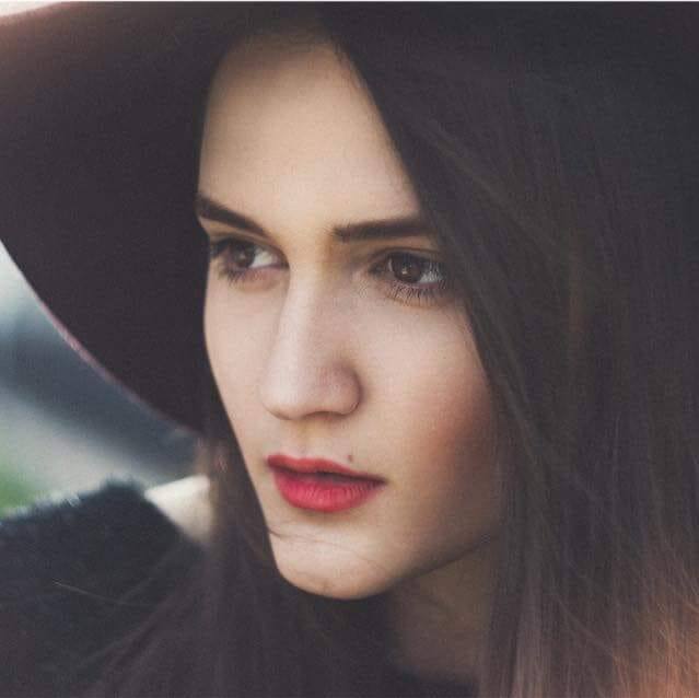 उसके वीसा को ब्लैक लिस्टेड भी कर दिया गया था. 2017 में जब डारिया दुबारा दिल्ली पहुँची तो उसे एयरपोर्ट से वापस भेज दिया गया. जांच एजेंसियाँ इस सवाल का जवाब नहीं ढूँढ पाई हैं कि वे बार बार भारत क्यों आना चाहती है?