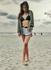 IN Pics: मिस फेमिना इंटरनेशनल शोनाली नागरानी गोवा बीच पर एंजॉय करती दिखीं