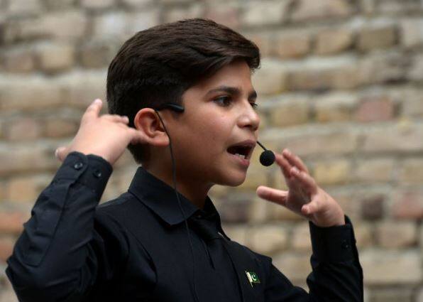 हम्माद की प्रेरित करने वाली बातों का लोगों पर इस कदर प्रभाव पड़ रहा है कि इसके जरिए उन्हें जीने का नया रास्ता मिल रहा है. पॉलिटिकल साइंस के छात्र बिलाल खान ने बताया, 