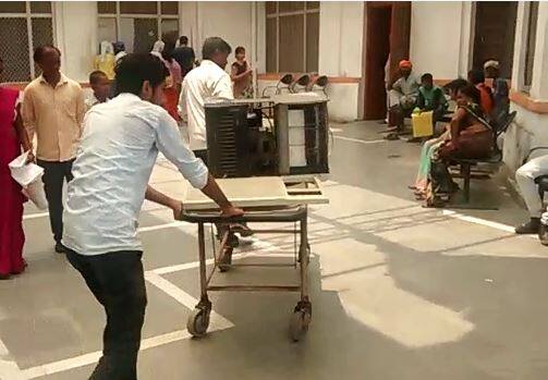 another negligence shown in Hallet Hospital Kanpur कानपुर: स्ट्रेचर पर ढोए जा रहे हैं AC , तरस रहे हैं मरीज
