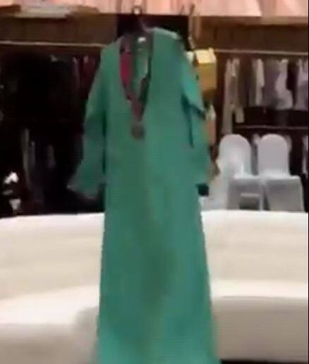 हालांकि इस फैशन शो का खूब मजाक भी उड़ाया जा रहा है. फोटोः इंस्टाग्राम