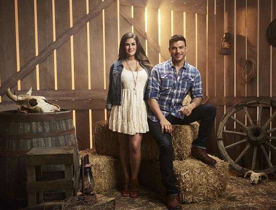 उन्हेंने तस्वीर शेयर करते हुए लिखा, हमने सगाई कर ली है, मैं बहुत खुश हूं...जिंदगी की नई शुरुआत होने जा रही है. (तस्वीर-इंस्टाग्राम)