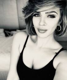 आशका गोराडिया की फिटनेस देख दंग रह जाएंगे आप, यहां है तस्वीर